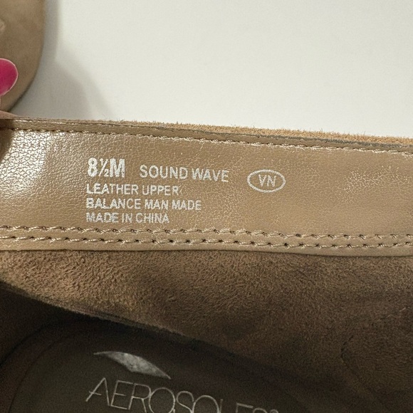 AEROSOLES Suede Sound Wave Comfort Heel Tan Wedge Heels Adjustable Velcro Strap - Picture 5 of 10